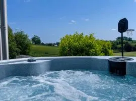The Retreat, Sauna & Hot Tub, Charming & Cosy Gem