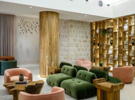 Canaan Hotel- Limited Edition By Fattal, hotel in Safed