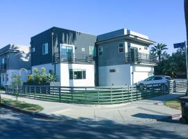 4BR/4BR modern house at Mid-city, vila v Los Angeles