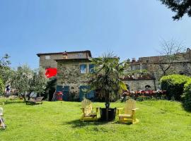 Cozy Cottage in Lamole, Tuscany, hotel con parking en Greve in Chianti