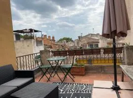 UNE TERRASSE SUR LES TOITS