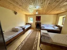 Guest House Kukaj \ Bed & Breakfast