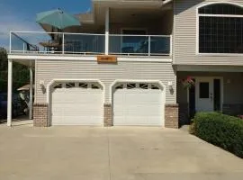 Grumpy's Suite by the Lake