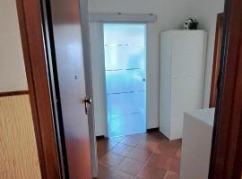 Appartamento Aris, hotel in Monfalcone