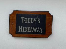 Toddys Hideaway、キャバンのホテル
