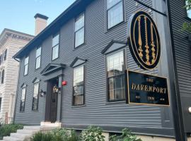 The Davenport Inn, хотел в Портсмут
