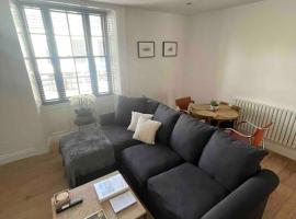 Abergavenny Center 2-Bed Flat, hotel in Abergavenny