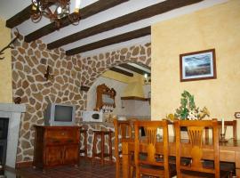 Casa Rural Cristina I, Hotel in San Pablo de los Montes