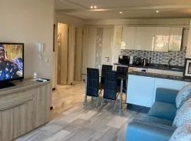 Central Marrakech Stay Bright & Airy with Scenic Gueliz location