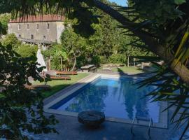 Quinta de Rio Alcaide, hotel in Porto de Mós