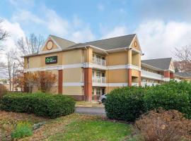 Extended Stay America Select Suites - Newport News - Oyster Point, hotel near Newport News/Williamsburg International Airport - PHF, Newport News