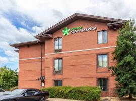 Extended Stay America Suites - Raleigh - Cary - Regency Parkway South, room in Cary