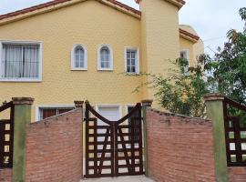 EL CHALET, apartment in Termas de Río Hondo