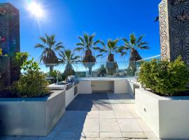 Downtown Los Angeles Skyline balcony view Modern Penthouse, residence a Los Angeles