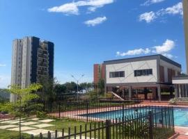 Para estrenar agradable apartamento acogedor: Cúcuta şehrinde bir otoparklı otel