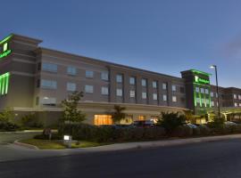 Holiday Inn Hotel & Suites Northwest San Antonio, an IHG Hotel, מלון ב-Northwest San Antonio, סן אנטוניו