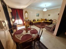 Luxury apartment 2 in the heart of Gueliz, Wifi, Pool, hotel near Cadi Ayyad University, Marrakesh