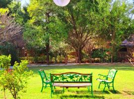 Lohagarh Corbett Resort, pet-friendly hotel in Belparāo