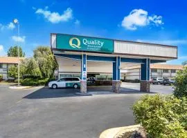 Quality Inn & Suites Medford Airport