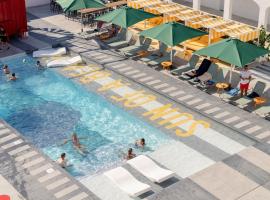 Ryans Lolas - Adults Only, hotel v destinaci Enseada de San Antonio