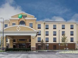 Holiday Inn Express Hotel & Suites Orlando East-UCF Area, an IHG Hotel, hotelli, jossa on uima-allas Orlandossa