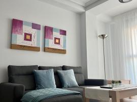 Apartamento exclusivo con vistas a la piscina, hotel en Vera