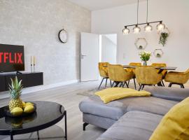 Schlossberg Residences - XXL-Design-Apartment mit Schlossblick für bis zu 10 Personen, hotell i Schwetzingen