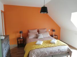 Chambres d'Hôtes des Hirondelles, guest house in Beaussais sur Mer