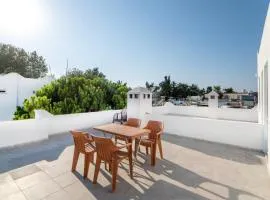 Charming Flat w Terrace 3 min to Beach in Bodrum