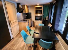 Les Nids chalet 6, Hotel in La Lechere