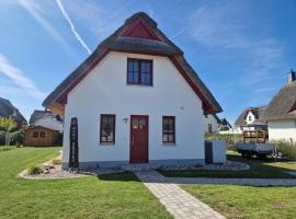 Neu! Haus "Hertha"mit Infrarotsauna, cottage in Zierow