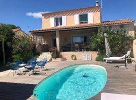 Maison 3 chambres au calme avec piscine – hotel w mieście La Fare-les-Oliviers