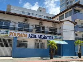 Pousada Azul Atlântica, hostal o pensión en Guarapari