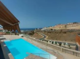 Apartment with view, wifi and pool in Arguineguin