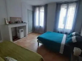 Apt en Luberon appartement 3 chambres et garage privée