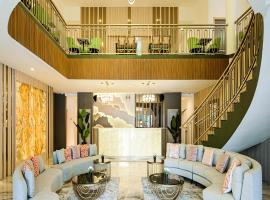 ๊ณ ๋ก ํ๋ก์ ์์นํ ํธํ
Yulia Hotel Managed by HIG