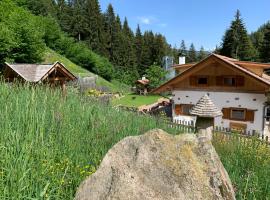 Unterurban DIE ZWEI, hotel con estacionamiento en Unsere Liebe Frau im Walde