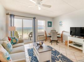 Orange Beach Condo with Pool Access and Gulf Views!, Hotel in Orange Beach