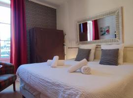 Cosy-2 pers-Coeur de ville-Proche Bd Pyrénées, παραθεριστική κατοικία σε Pau