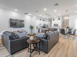 Luxury Haven near Dwtn, Med CTR, with Fast Free WiFi, Parking – hotel w mieście Houston