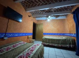 Posada Siete Nogales Tecozautla alojamiento con baño compartido, hotel v destinaci Tecozautla