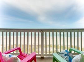 Beachfront Corpus Christi Condo with Pool Access!, апартамент в Корпъс Кристи