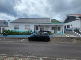 Dona Julia, guest house in Santa Cruz das Flores