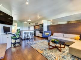 Winter Park Condo with Private Balcony Near Skiing!، فندق في وينتر بارك