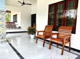 Abode Homestay Alleppey Near Omanapuzha Beach, holiday home in Alleppey