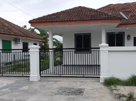 Santai Homestay, place to stay in Tuaran