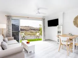Moderno apartamento junto al mar con balcón, aparcamiento y Wi-Fi - ES-279-11