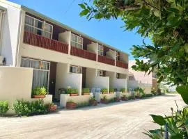 TME Retreats Dhigurah