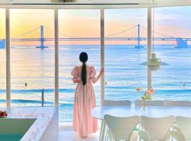 Stay moment, holiday home in Busan