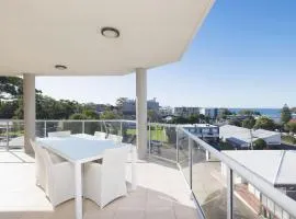 Nelson Bay Apartment with views over the Marina